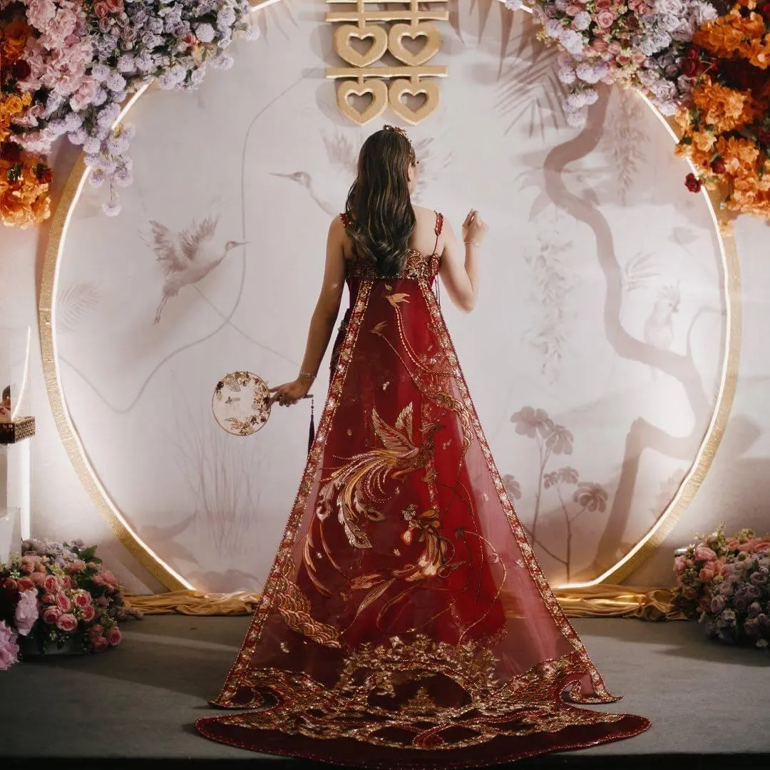 Busana pengantin Chinese dengan tampilan mewah dan anggun