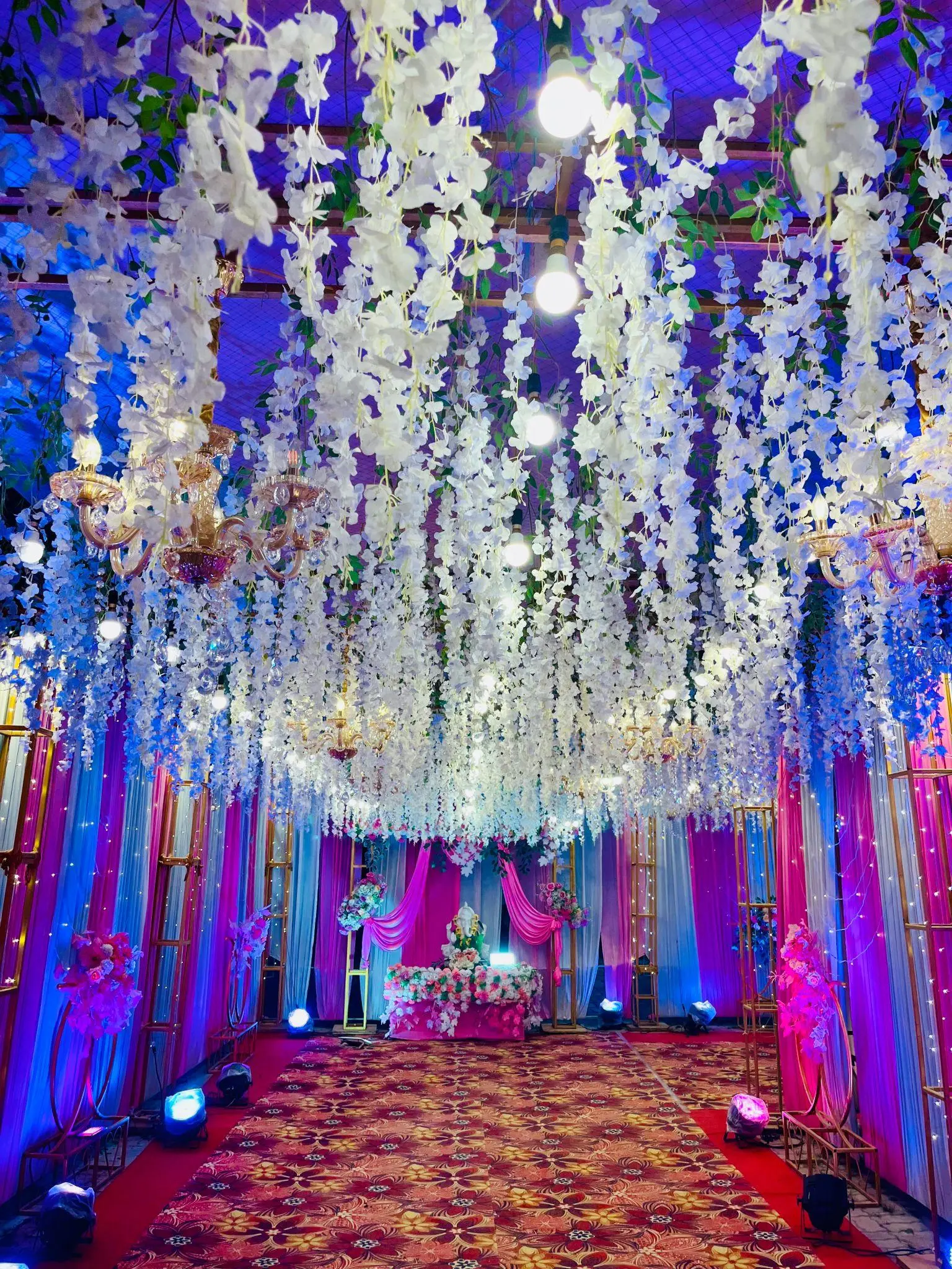 Dekorasi wedding Jakarta dengan detail visual yang mewah